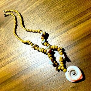Shell necklace